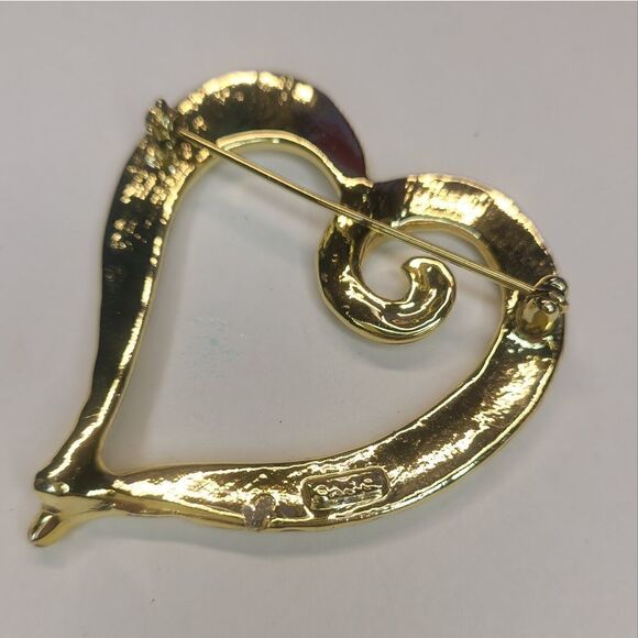 Vintage signed  AJC Heart brooch pin goldtone signed - Picture 3 of 4